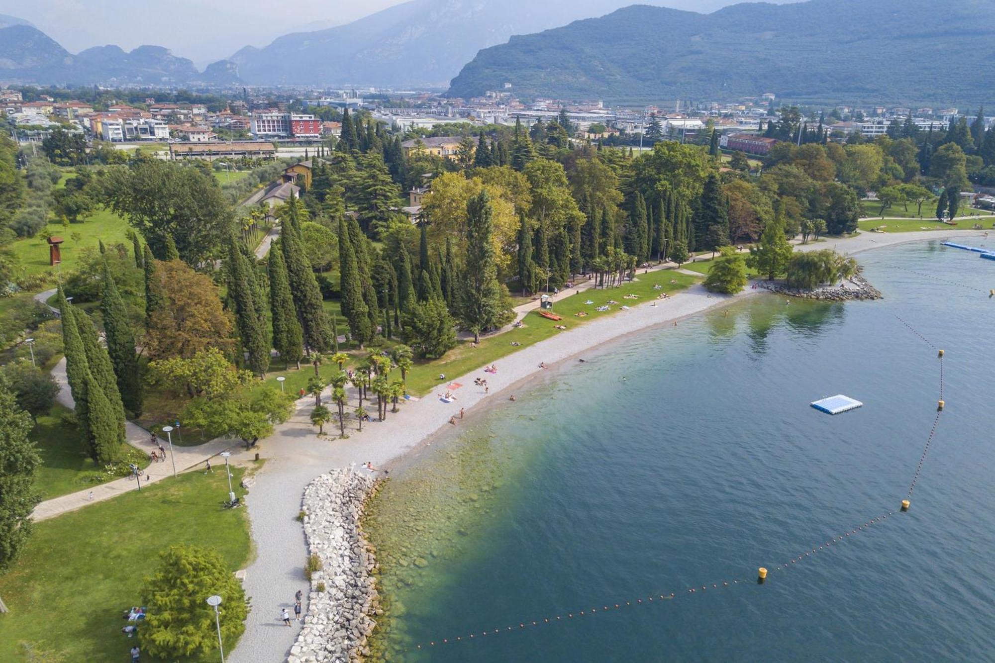 Residenza Rocca Del Lago 4 - Happy Rentals Riva del Garda Ngoại thất bức ảnh